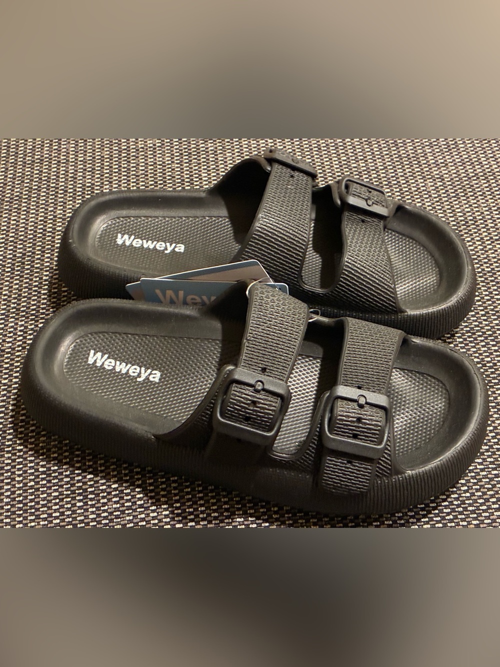 Weweya Black Adjustable Dual-Buckle Slide Sandals